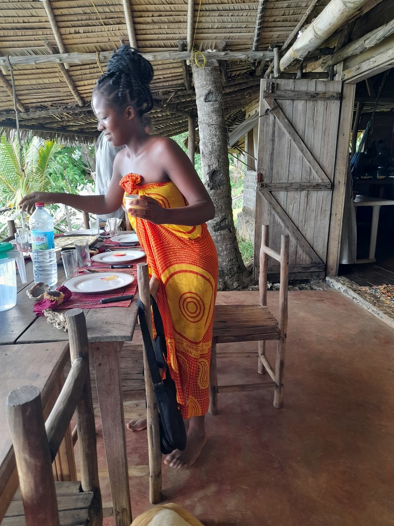 Mise en table sous la varangue 1