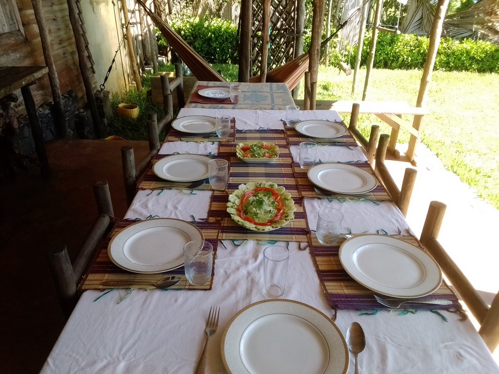 Mise en table sous la varangue 2